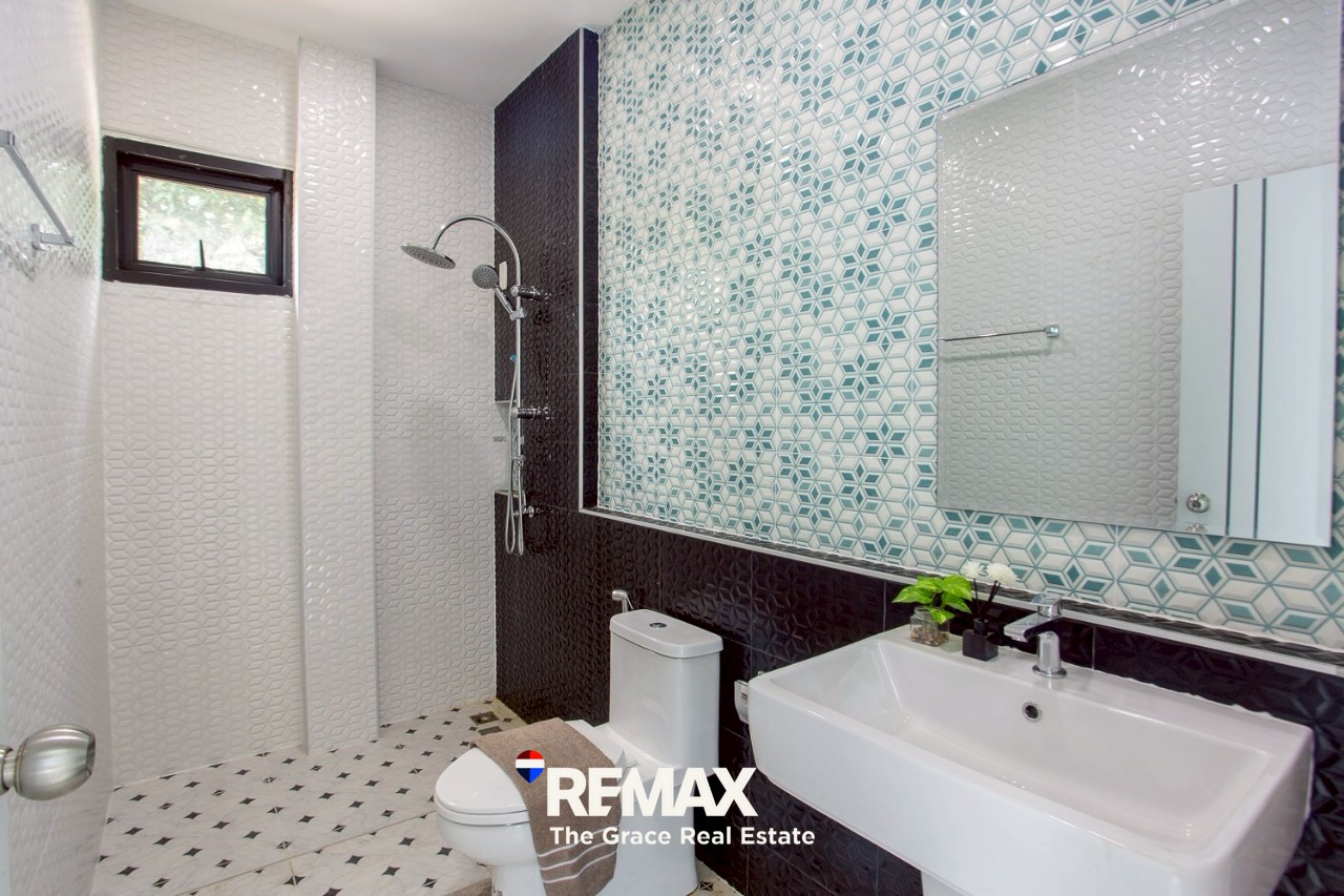 LINE_ALBUM_5031 ad_250830_10