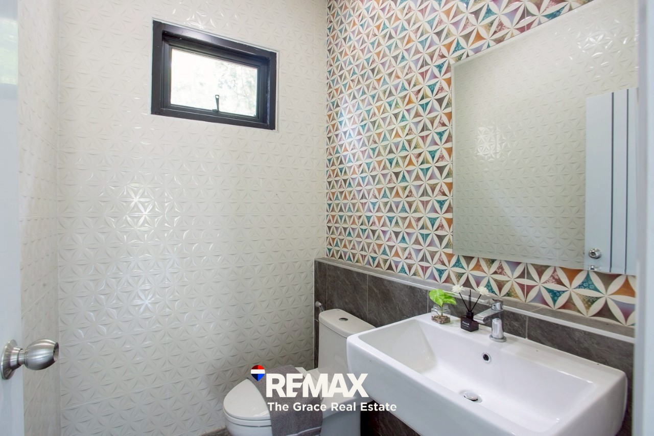 LINE_ALBUM_5031 ad_250830_14