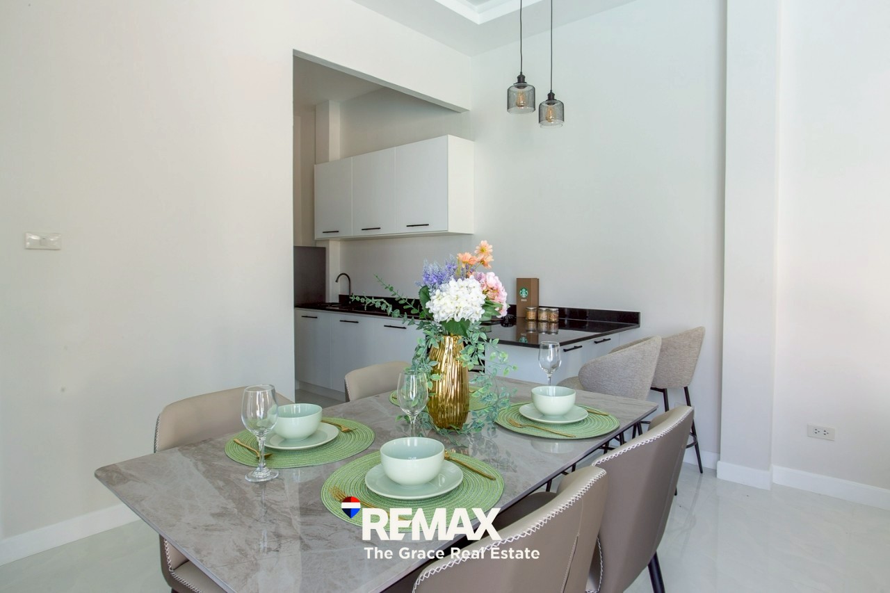 LINE_ALBUM_5031 ad_250830_2