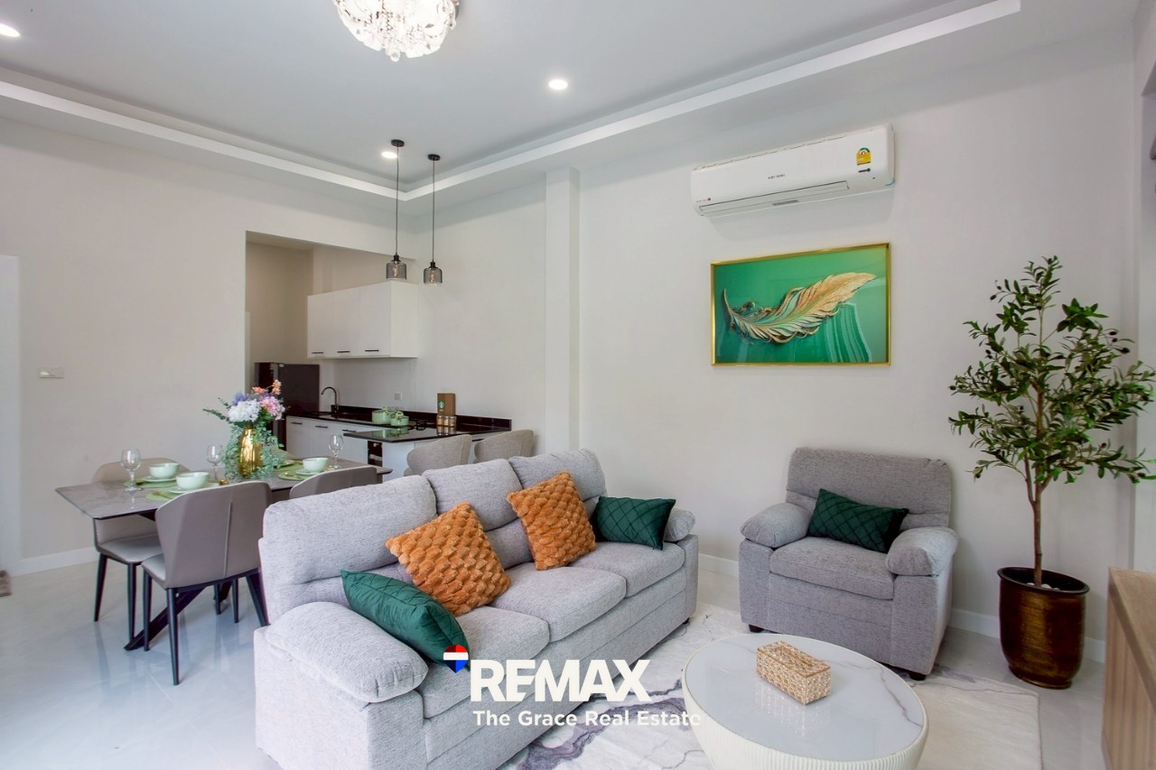 LINE_ALBUM_5031 ad_250830_21