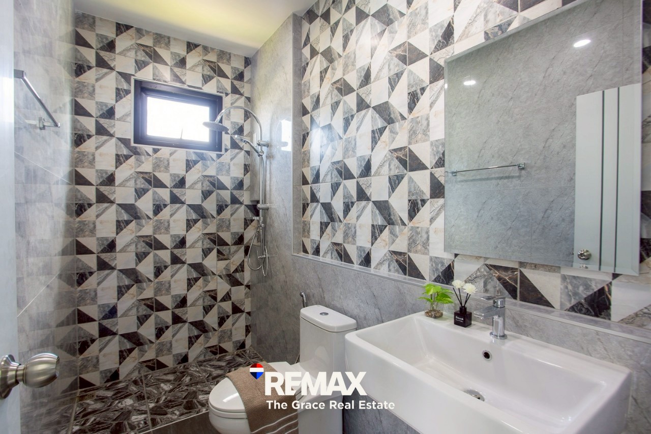 LINE_ALBUM_5031 ad_250830_4