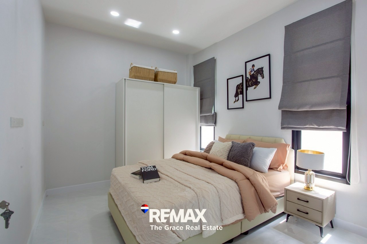 LINE_ALBUM_5032 ad_250830_14