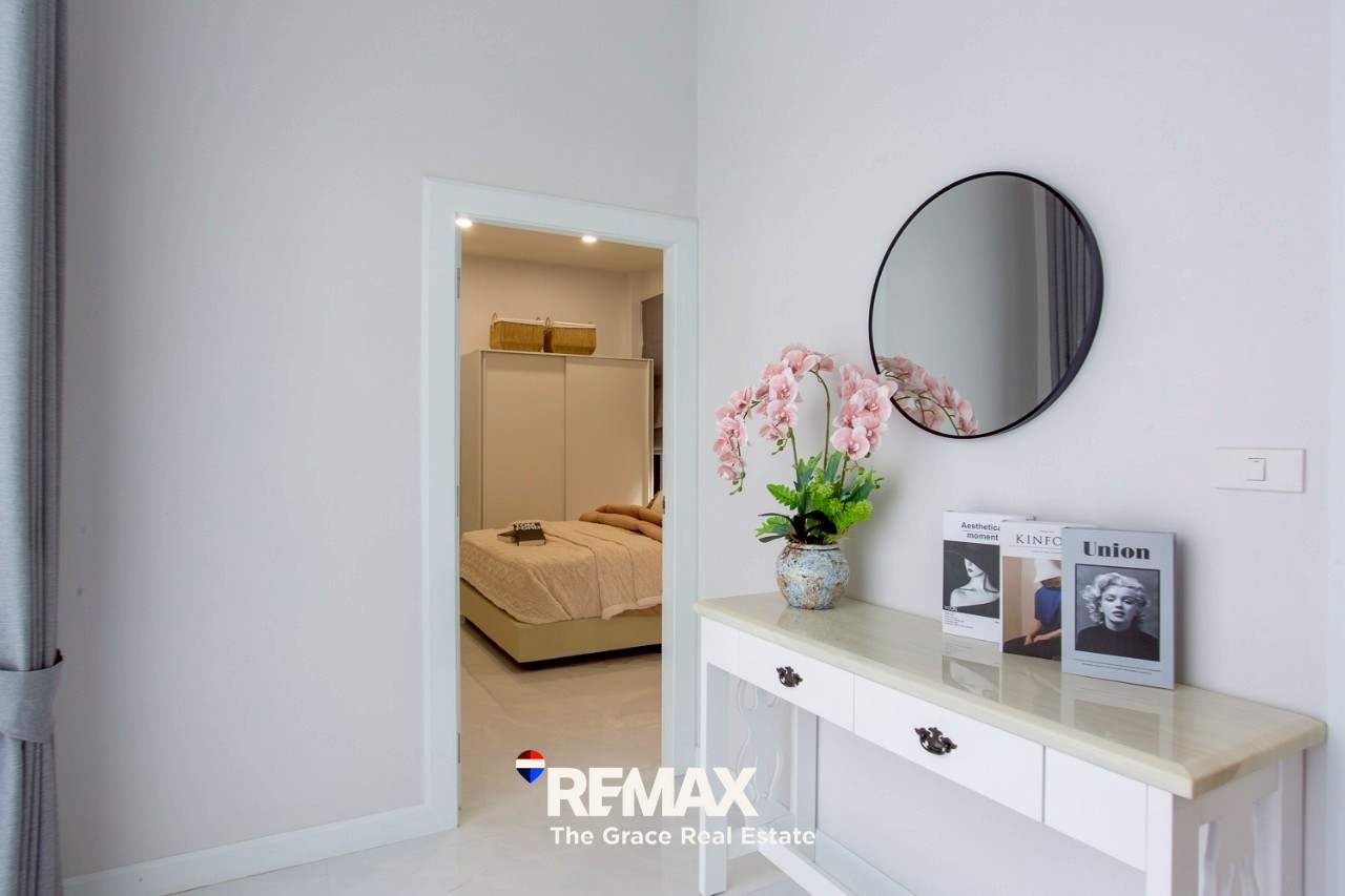 LINE_ALBUM_5032 ad_250830_17