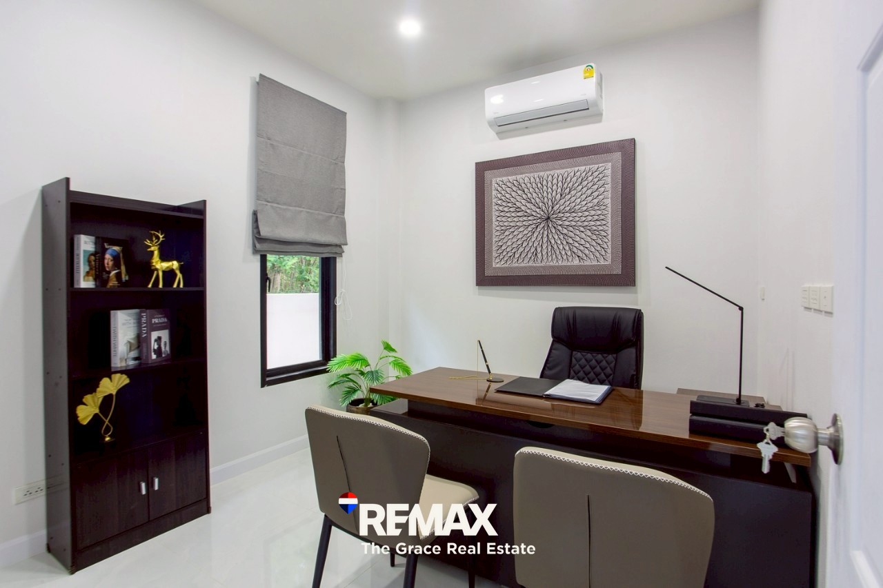 LINE_ALBUM_5032 ad_250830_20