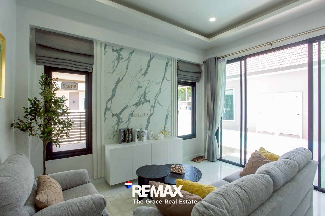 LINE_ALBUM_5032 ad_250830_24