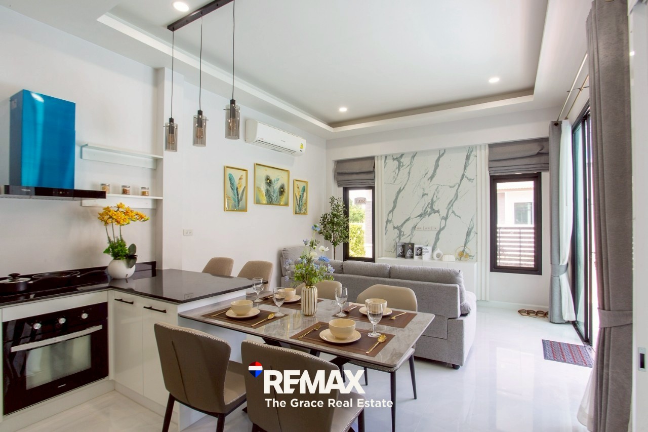 LINE_ALBUM_5032 ad_250830_25