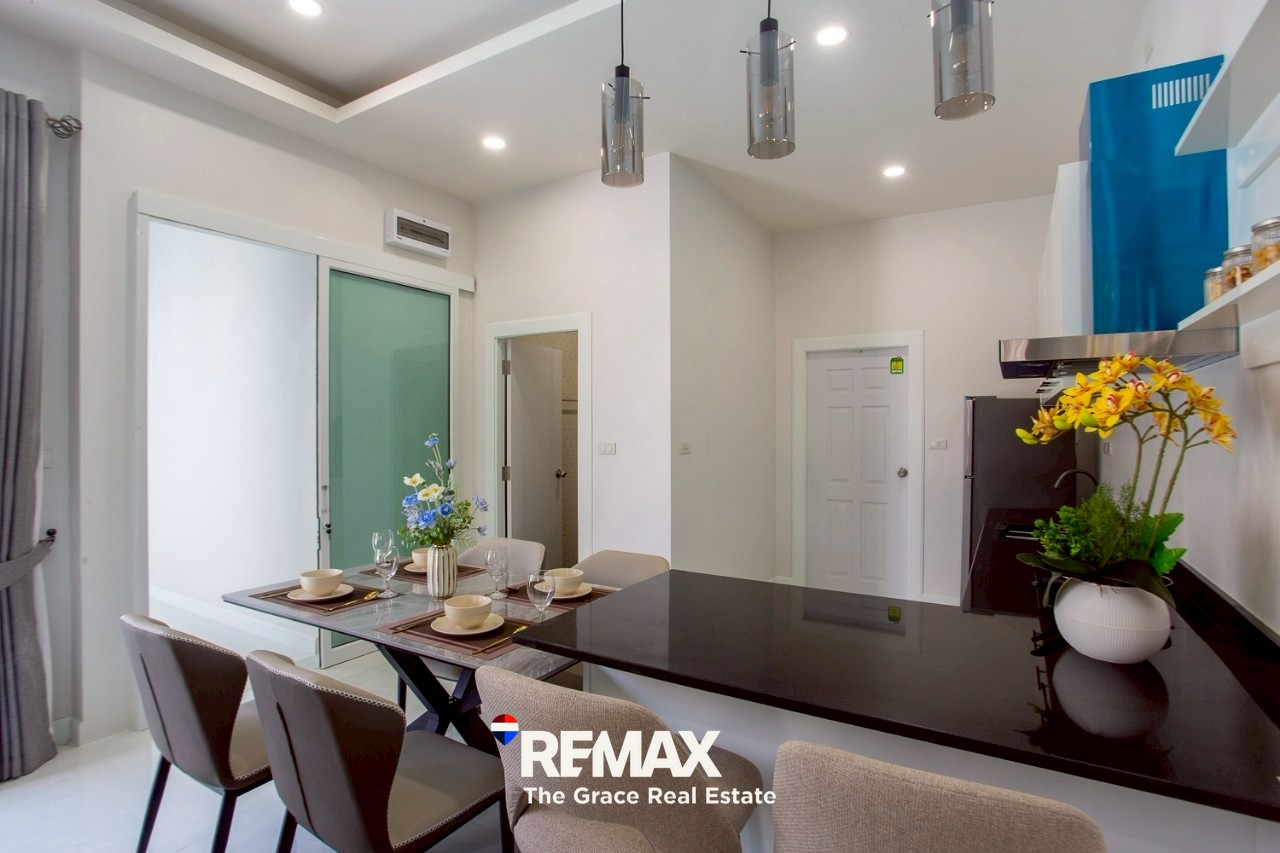 LINE_ALBUM_5032 ad_250830_27