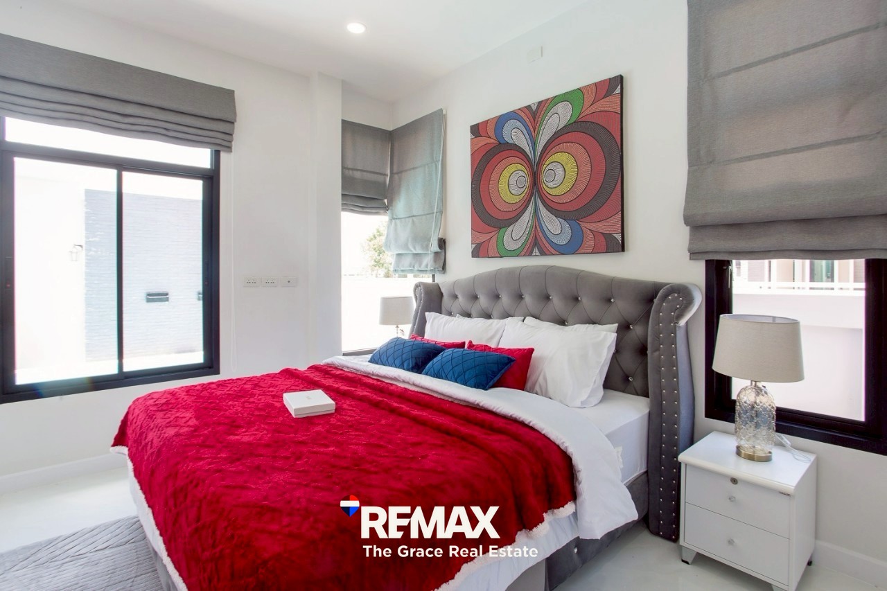 LINE_ALBUM_5032 ad_250830_5