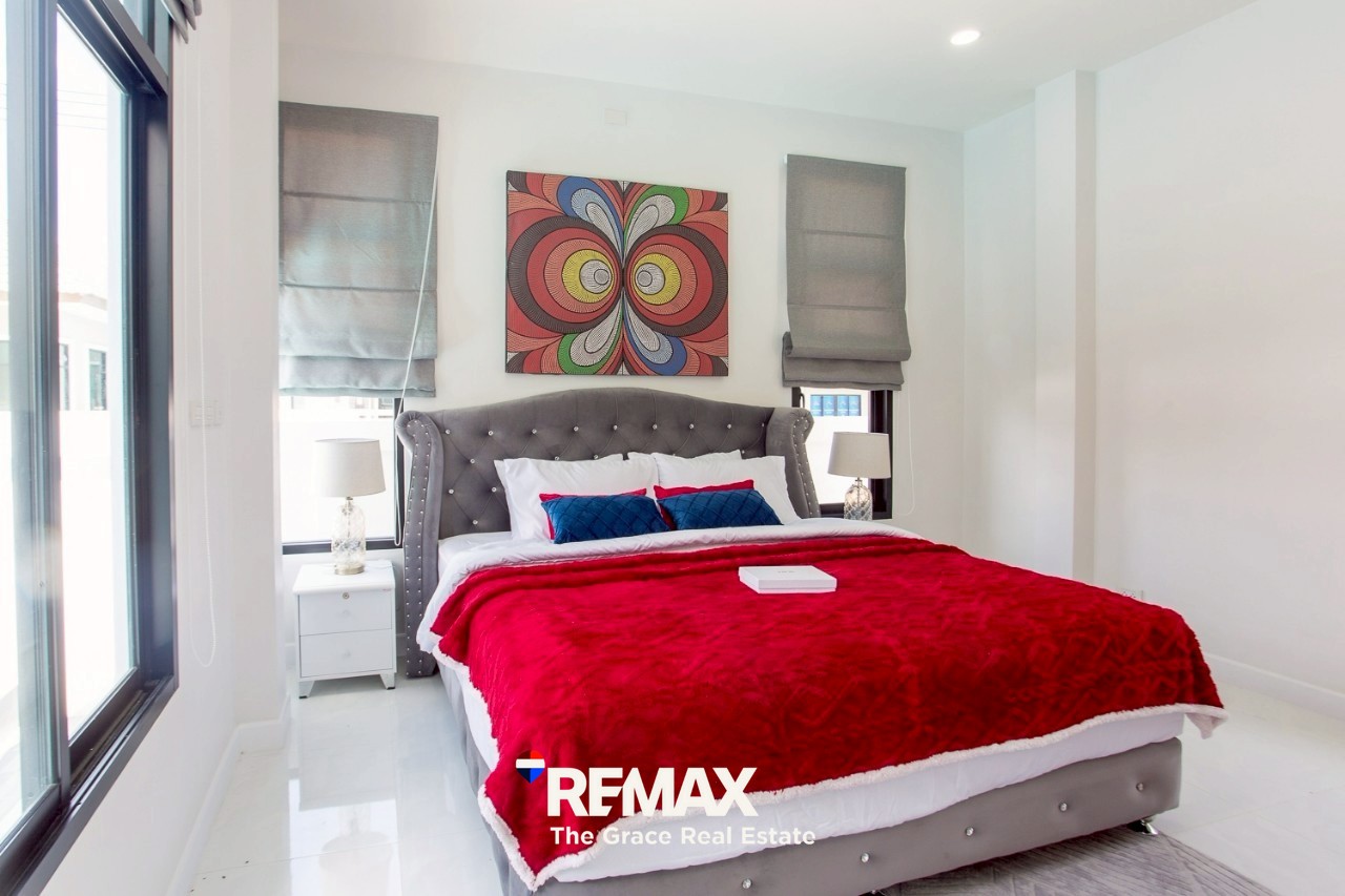 LINE_ALBUM_5032 ad_250830_6