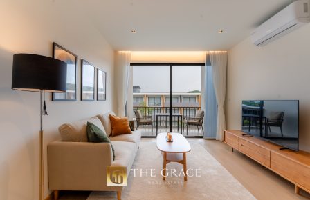 Exec 304 Lounge & Balcony